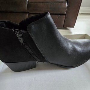 Style & Co Women's Wileyy Designer Zipper Ankle Booties Black - Size 11.0M New
